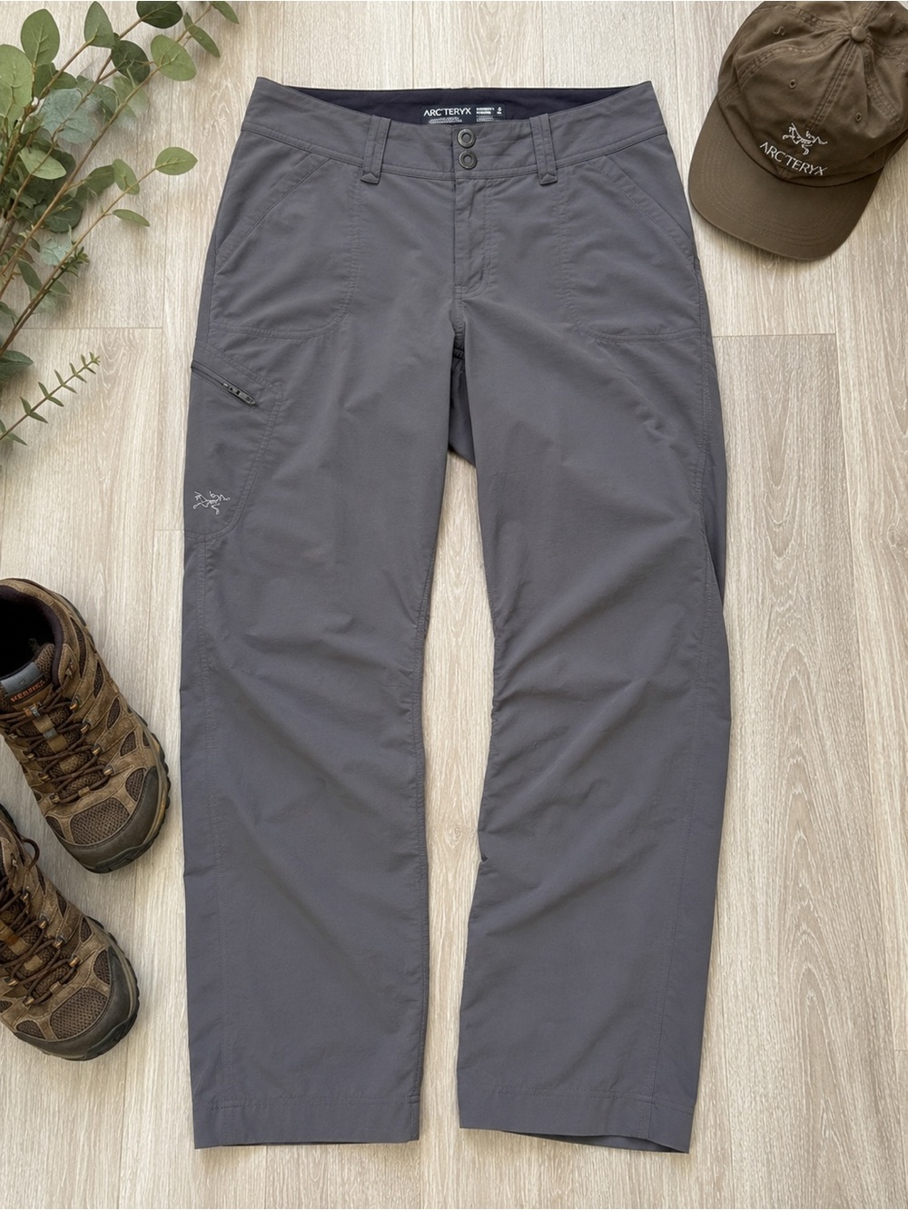 Arc’teryx Women’s Gray Lightweight Hiking Trail Pants Size 6